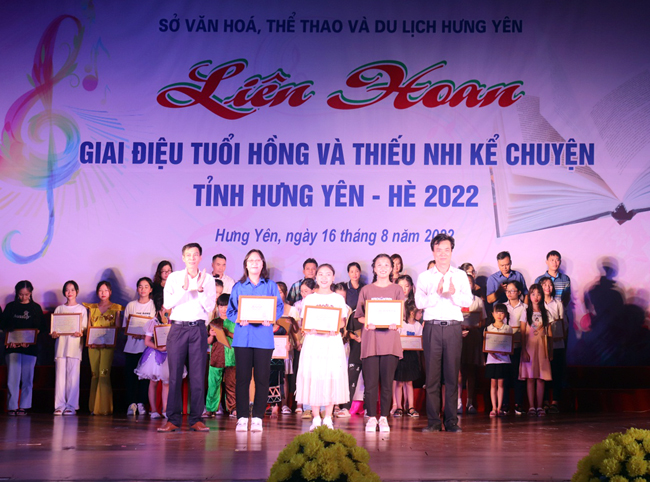 Liên hoan Giai điệu tuổi hồng và Thiếu nhi kể chuyện tỉnh Hưng Yên hè năm 2022
