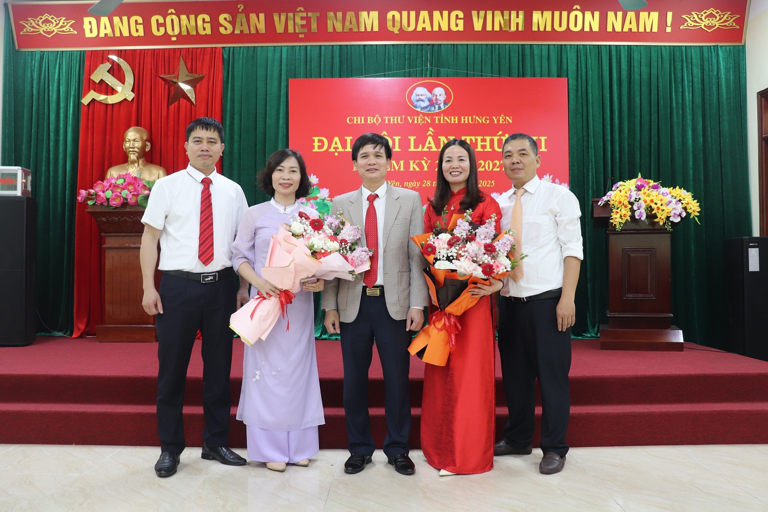 Đại hội Chi bộ Thư viện tỉnh nhiệm kỳ 2025-2027
